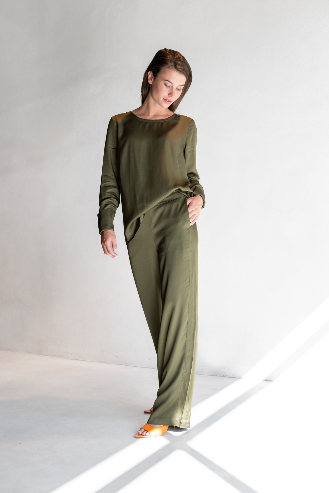 Lizzy Silky Ecovero Trousers