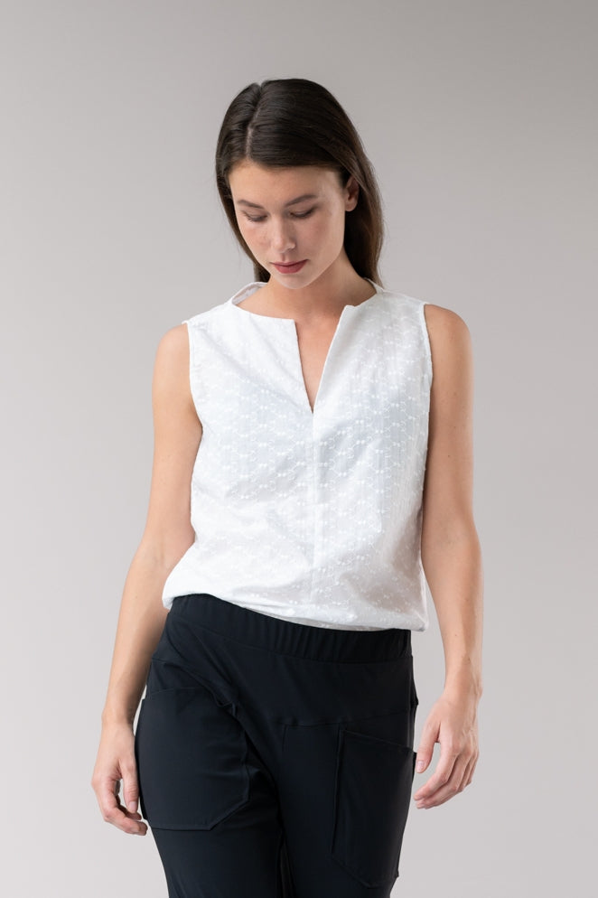 Dewi Fancy Broderie Anglaise Top