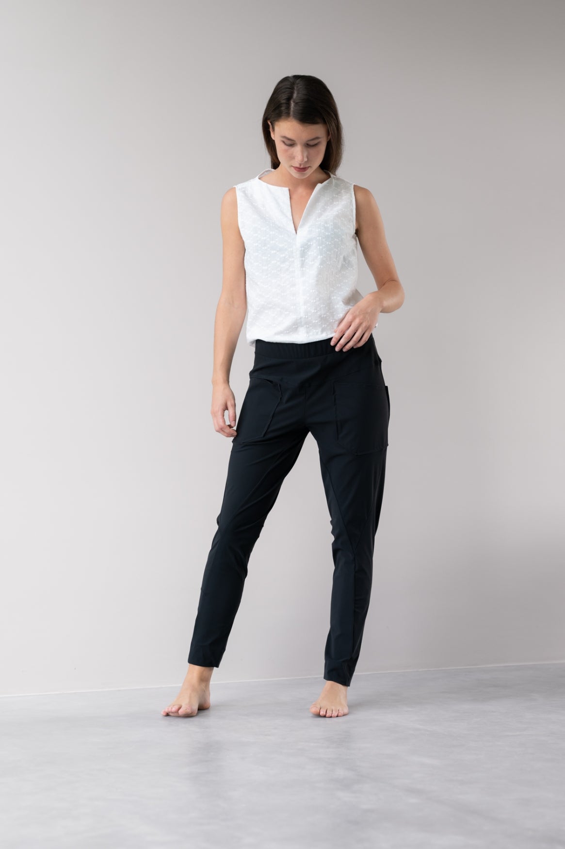 Dewi Fancy Broderie Anglaise Top