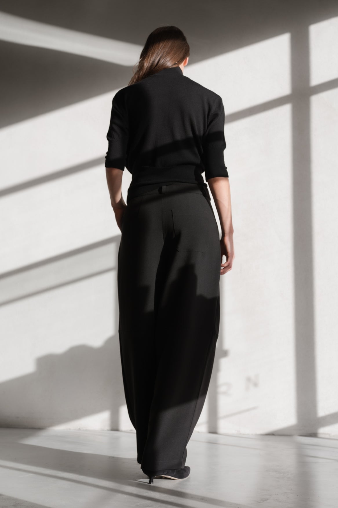 Floor Pullover
